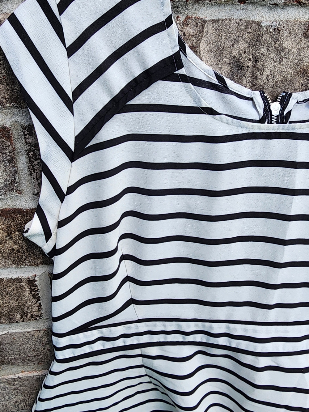 Motherhood Maternity Black & White Striped Peplum Nursing Top Silky Flowy Light - Picture 7 of 8